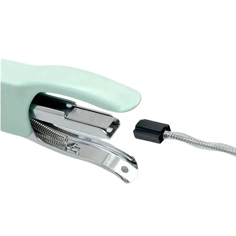 Agrafeuse ergonomique avec cordon pratique