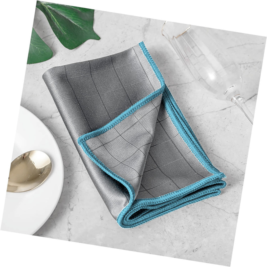 woopify-src:https://manager.labonas.com/wp-content/uploads/2025/08/Chiffon-de-Nettoyage-en-Fibre-de-Carbone-10.png