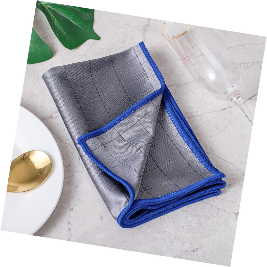 woopify-src:https://manager.labonas.com/wp-content/uploads/2025/08/Chiffon-de-Nettoyage-en-Fibre-de-Carbone-5.png